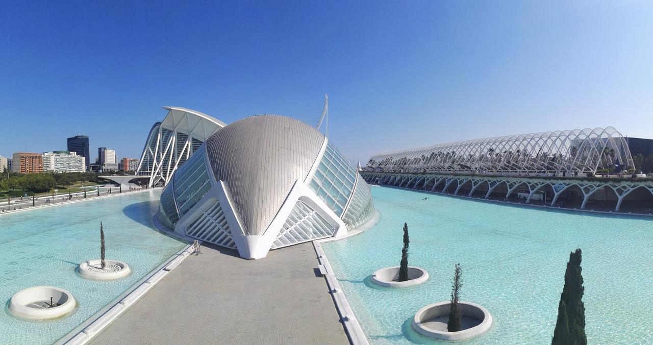 Apartup Blue Opera View Apartment Valencia Bagian luar foto