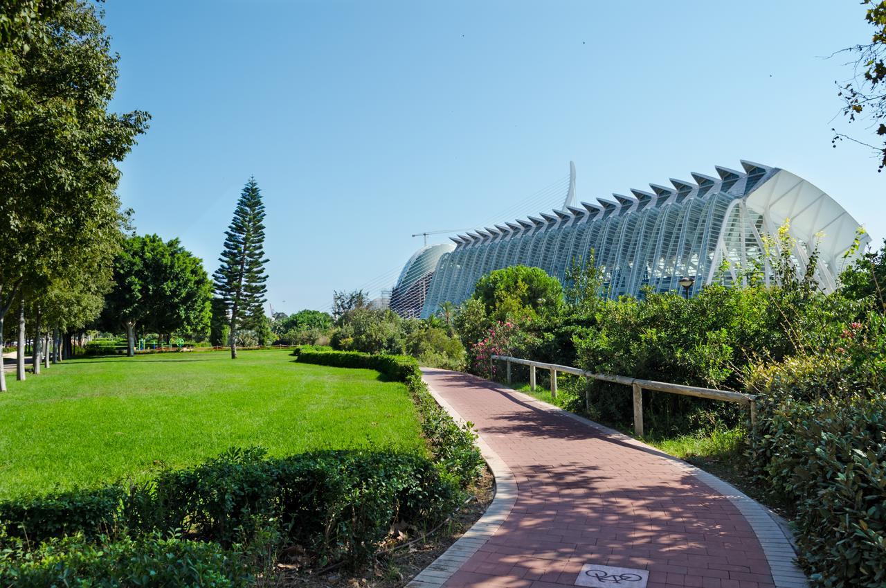 Apartup Blue Opera View Apartment Valencia Bagian luar foto